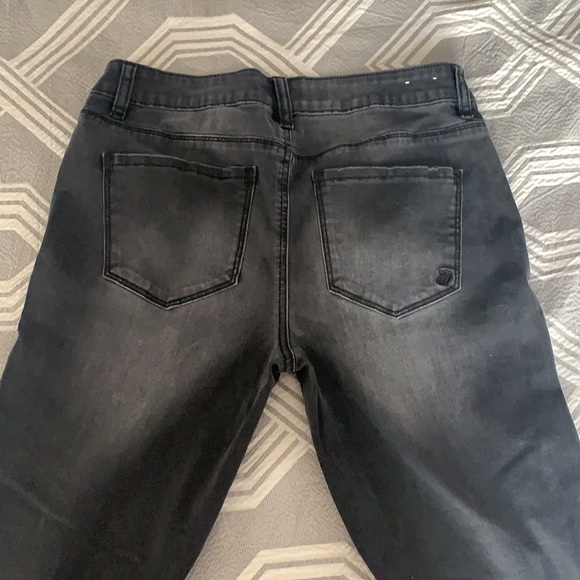 🌻black skinny jeans! - Picture 5 of 6